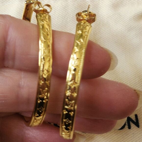 Louis Vuitton Radiant Gold Earrings - Picture 1 of 8